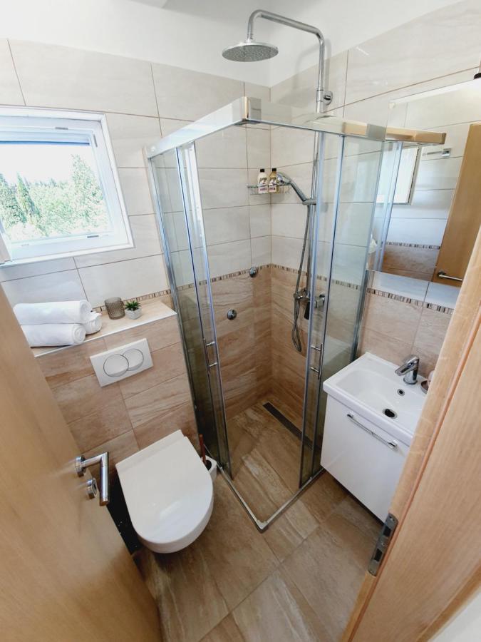 Apartmani Starigrad Paklenica - Danijel Exterior foto
