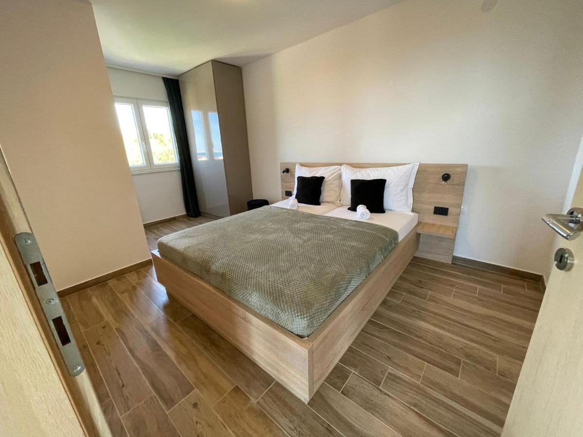 Apartmani Starigrad Paklenica - Danijel Exterior foto
