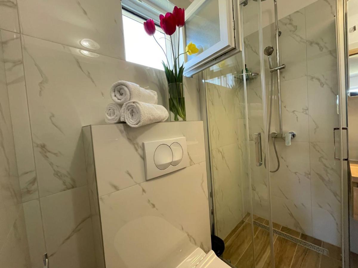 Apartmani Starigrad Paklenica - Danijel Exterior foto