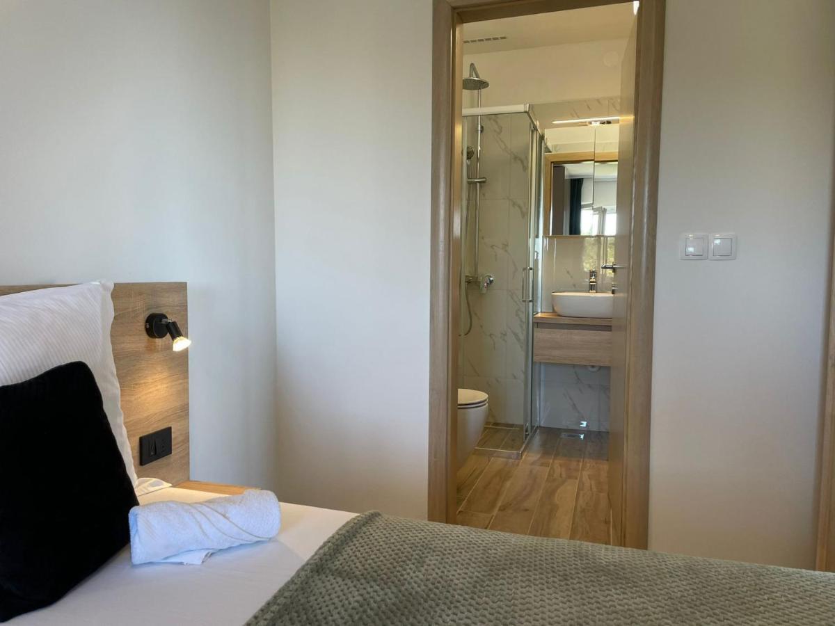 Apartmani Starigrad Paklenica - Danijel Exterior foto